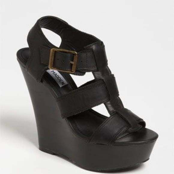 Steve Madden Shoes - Steve Madden "Wanting" wedges